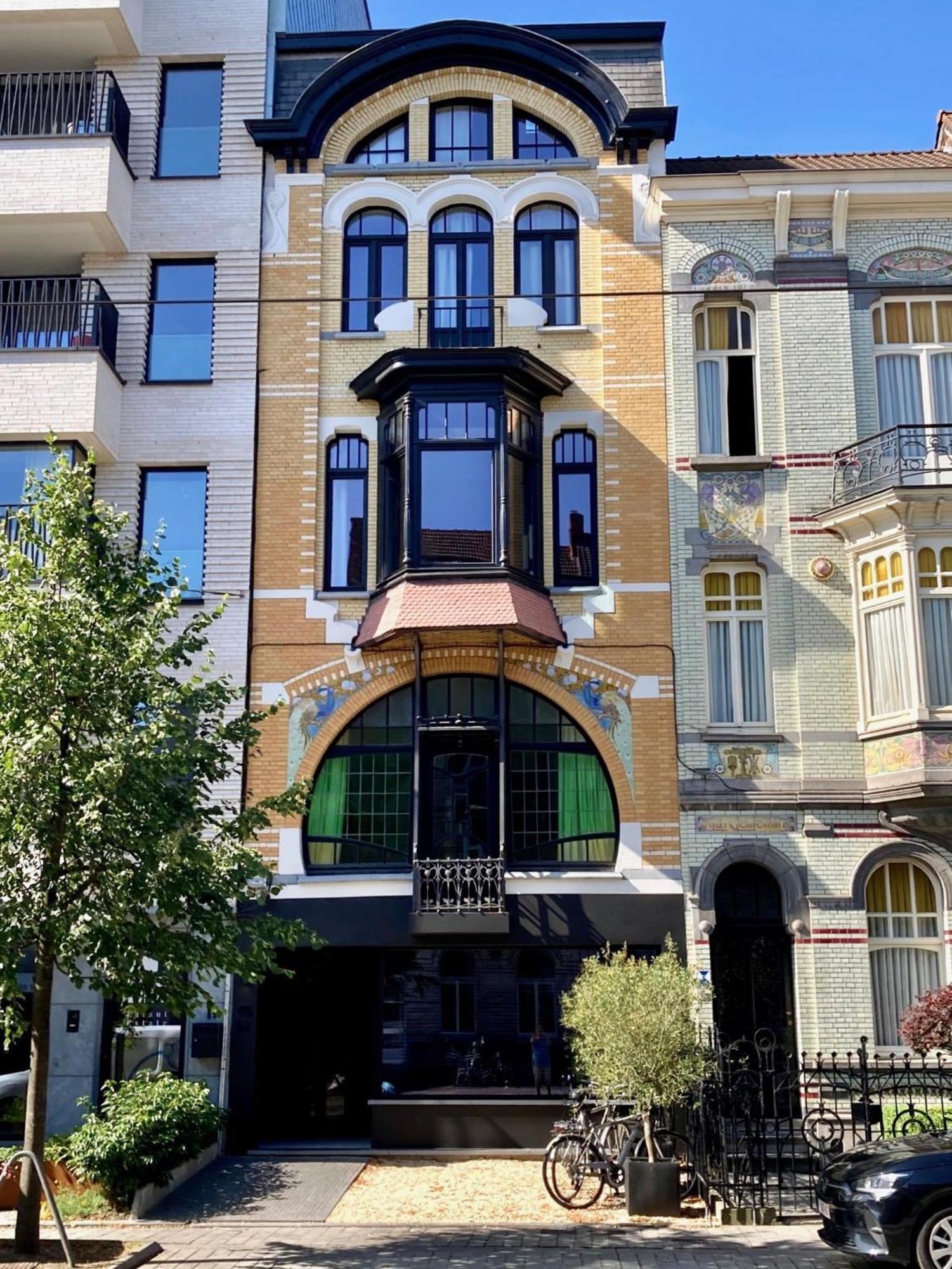 3 Bedroom Art-Nouveau Apartment With Free Parking Gent Kültér fotó
